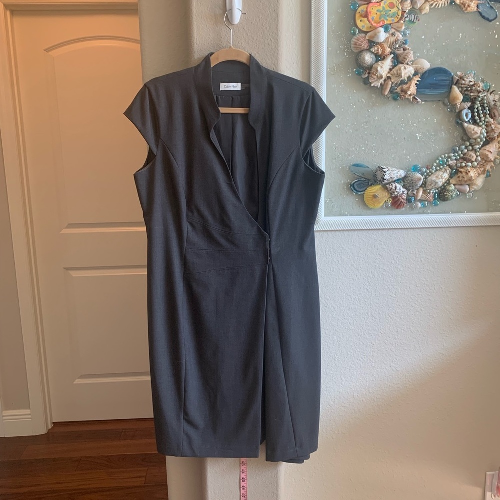 Calvin Klein Sheath Dress Sleeveless Gold Side Snap Button Career Black Size 14